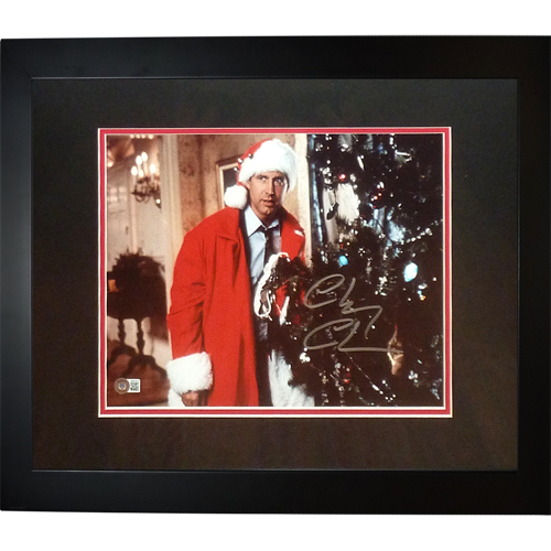 Autographed Chevy Chase National Lampoons Christmas Vacation (Christmas Tree) Deluxe Framed 11x14 Photo - Beckett-Powers Sports Memorabilia