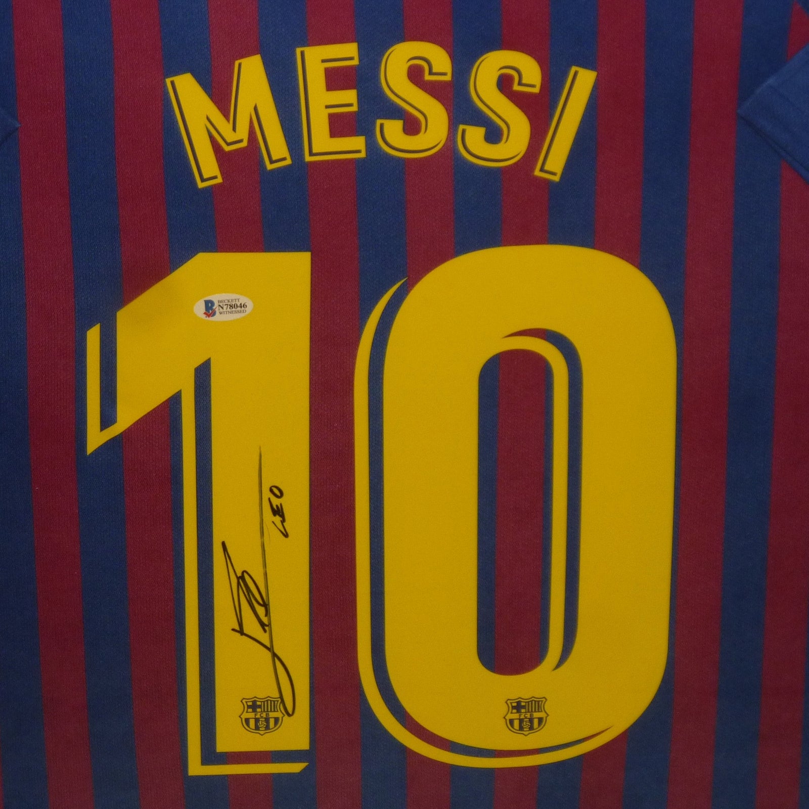 Autographed Lionel Messi FC Barcelona (18-19 Home #10) Deluxe Framed Soccer Jersey - Icons COA-Powers Sports Memorabilia