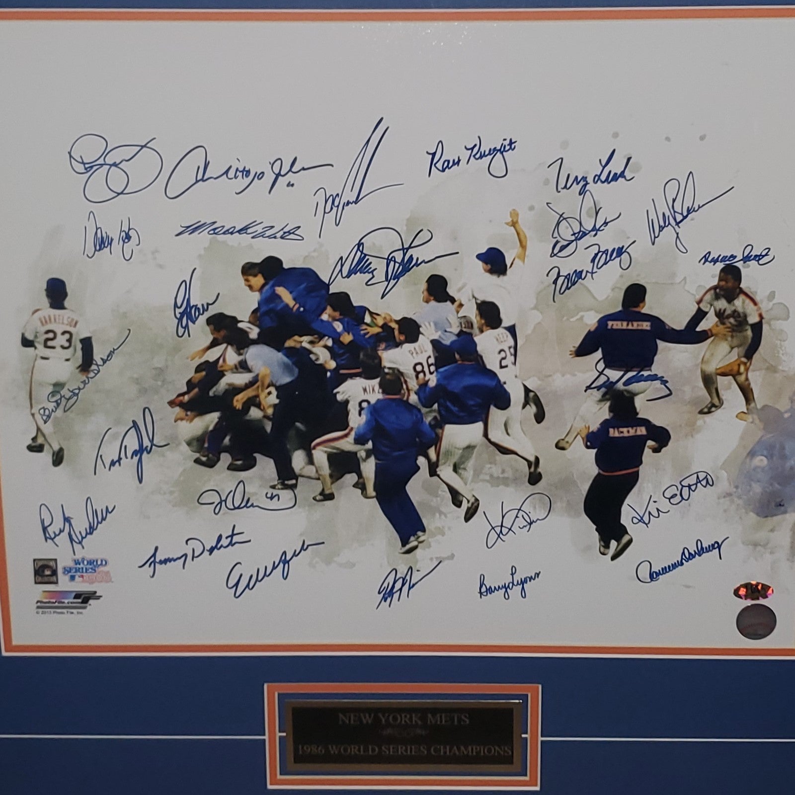 Autographed 1986 New York Mets Team (World Series Champs - White Spotlight) Deluxe Framed 16x20 Photo - 25 Signatures-Powers Sports Memorabilia