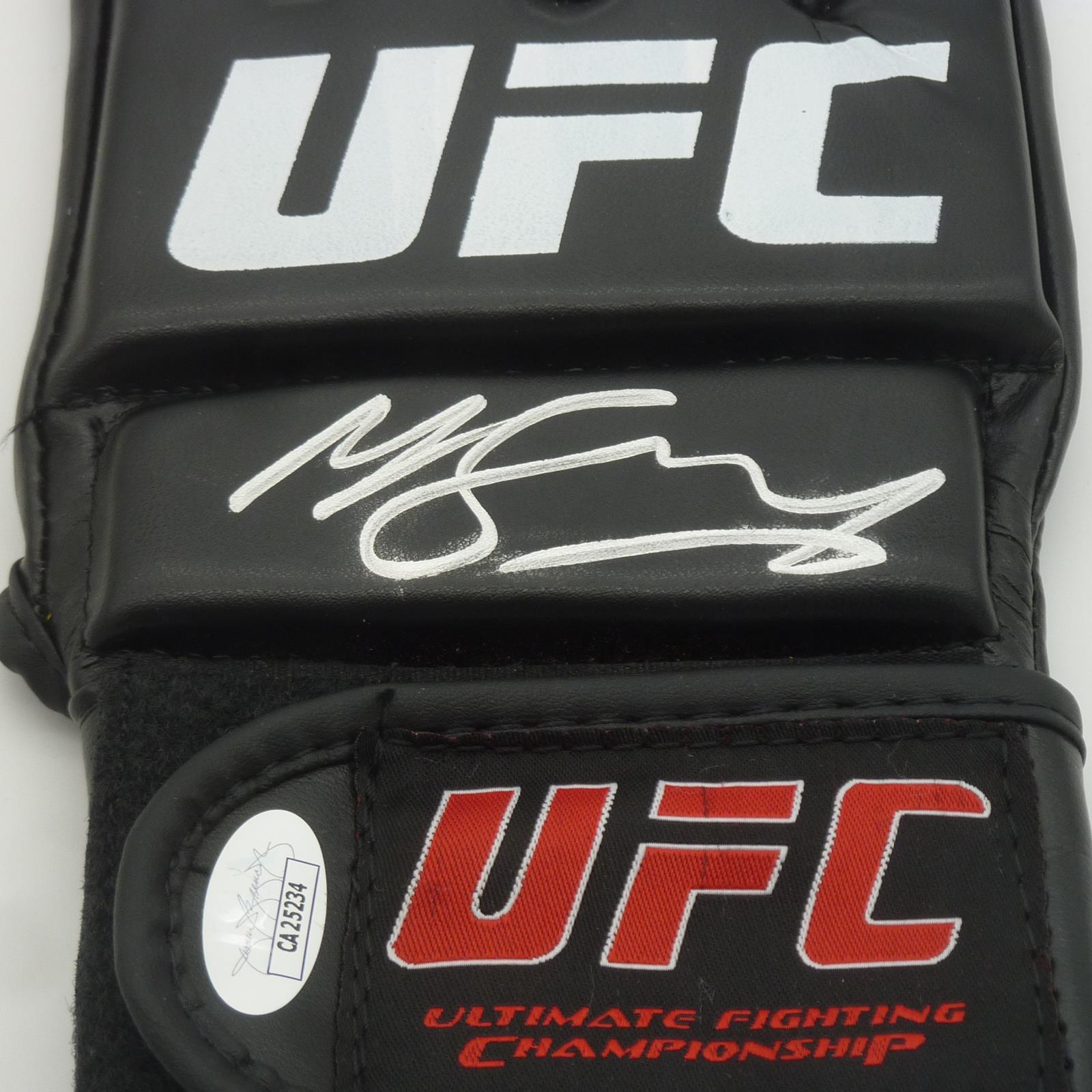 Autographed Michael Bisping UFC Fighting Glove - JSA-Powers Sports Memorabilia
