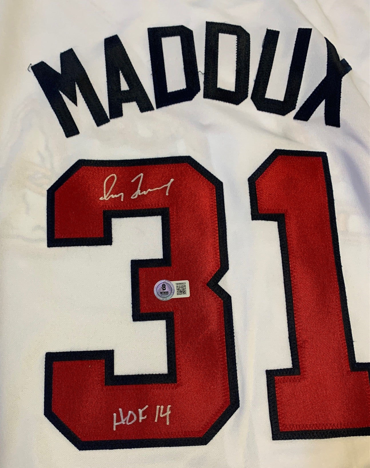 Greg Maddux Autographed Atlanta Braves Signed Majestic Baseball Jersey Hall of Fame HOF 14 Beckett Authenticated COA-Powers Sports Memorabilia