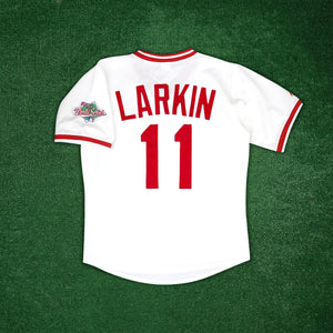 Barry Larkin Autograph Signing-Powers Sports Memorabilia