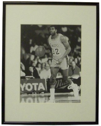 Magic Johnson Los Angeles Lakers Vintage B&W 8 x 10 Photograph Custom Framing-Powers Sports Memorabilia