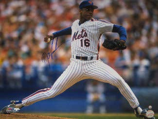 Dwight / Doc Gooden Autographed New York Mets 16X20 Photo - MLB Authenticated Hologram-Powers Sports Memorabilia