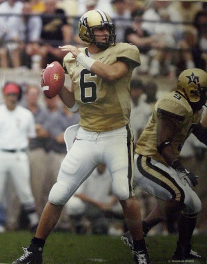 Jay Cutler Vanderbilt Commodores 16 x 20 Photograph (Passing)-Powers Sports Memorabilia