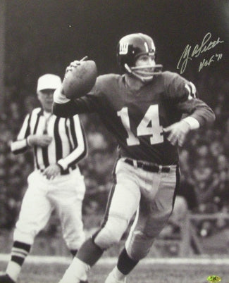Y.A. Tittle Autographed New York Giants B&W Passing Vertical 16x20 Photo HOF 71-Powers Sports Memorabilia