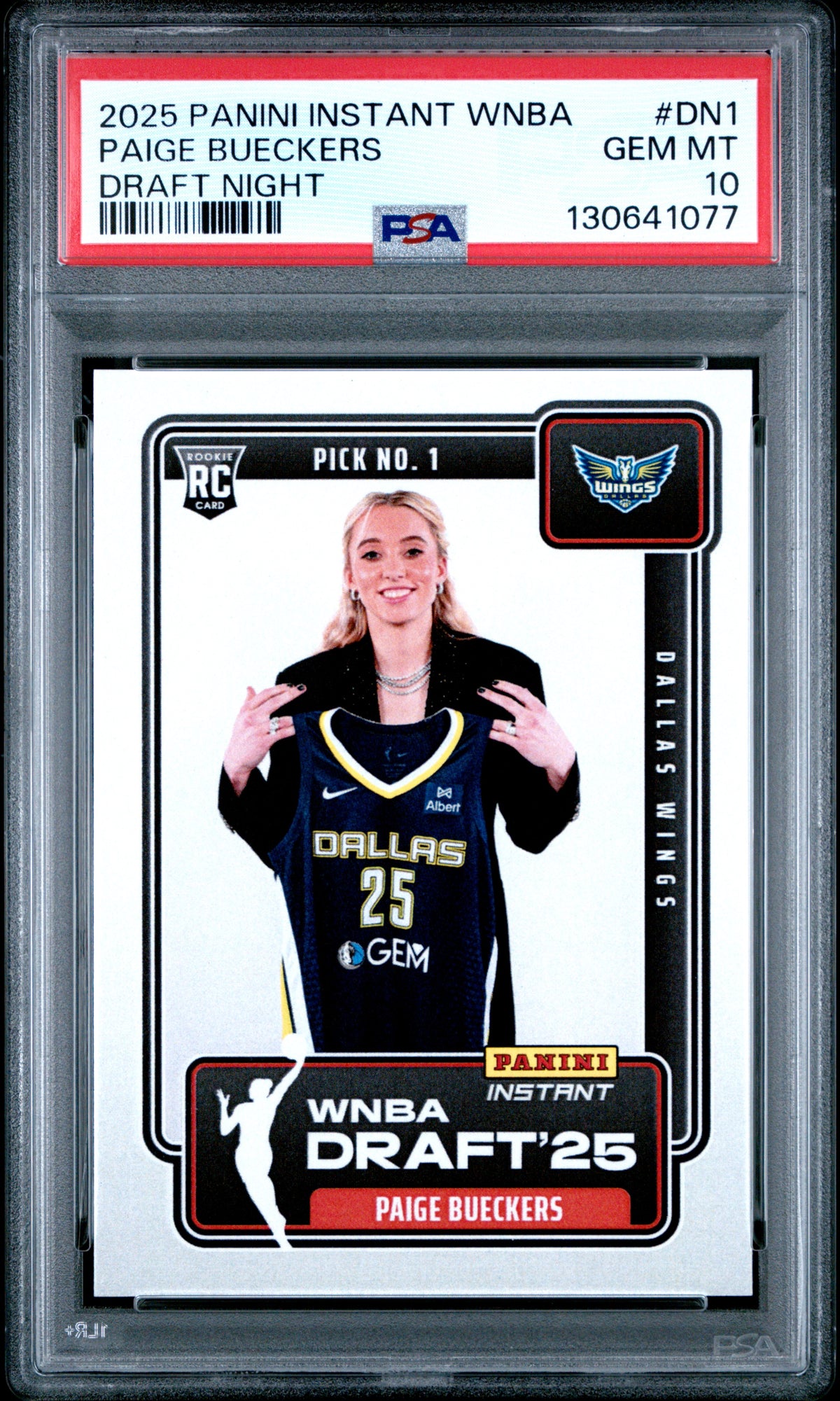 Paige Bueckers 2025 Panini Instant WNBA Draft Night Rookie Card #DN1 PSA 10