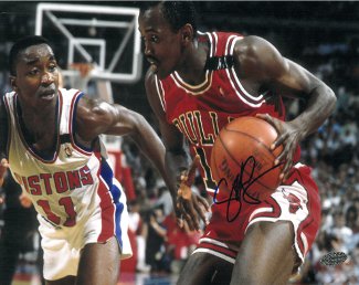 Craig Hodges Autographed Chicago Bulls 8x10 Photo vs Detroit Pistons (3X 3 Point Shooting Contest Winner)-Powers Sports Memorabilia