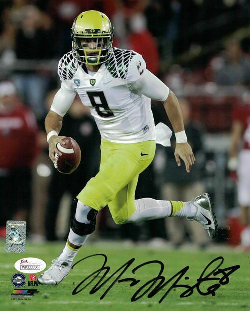 Marcus Mariota Oregon Ducks Signed 8x10 Photo (White with Yellow Helmet) JSA-Powers Sports Memorabilia