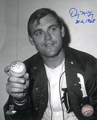 Denny McLain Autographed Detroit Tigers 8x10 Vintage B&W Photo 31-6, 1968 - COA-Powers Sports Memorabilia