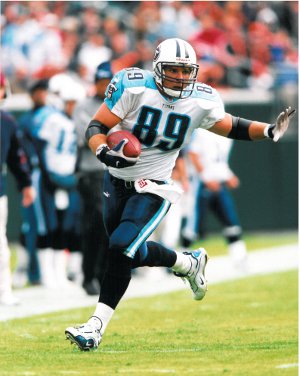 Frank Wycheck unsigned Tennessee Titans 8 x 10 Photograph-Powers Sports Memorabilia