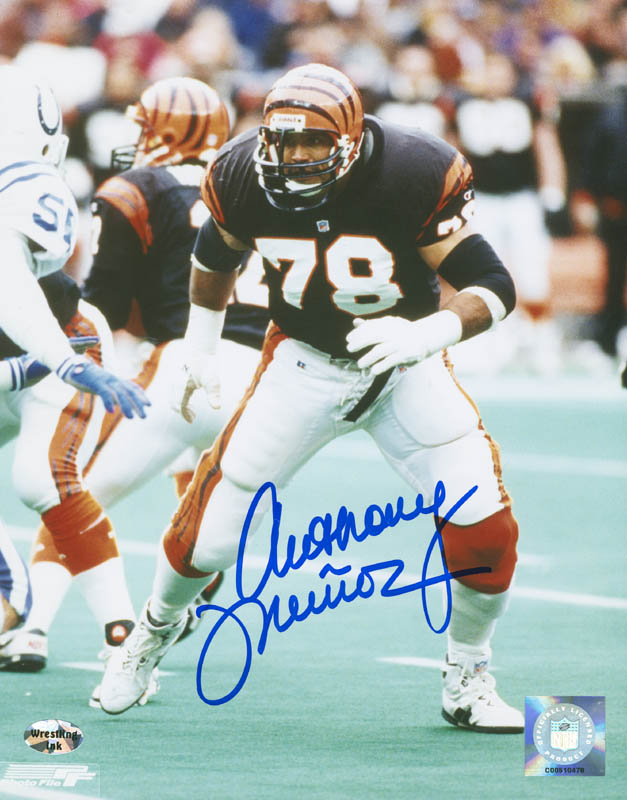 Anthony Munoz Autograph Signing-Powers Sports Memorabilia