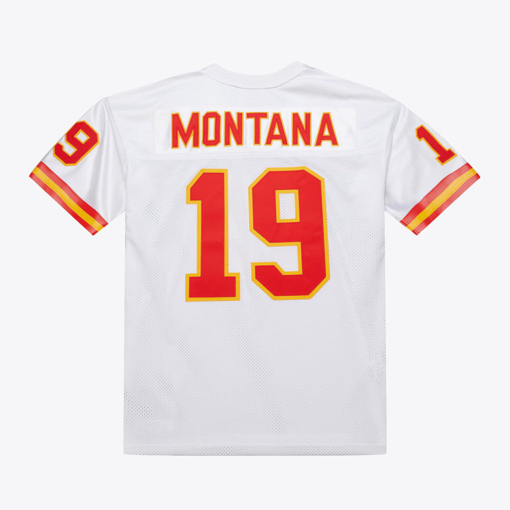 Joe Montana Autograph Signing-Powers Sports Memorabilia