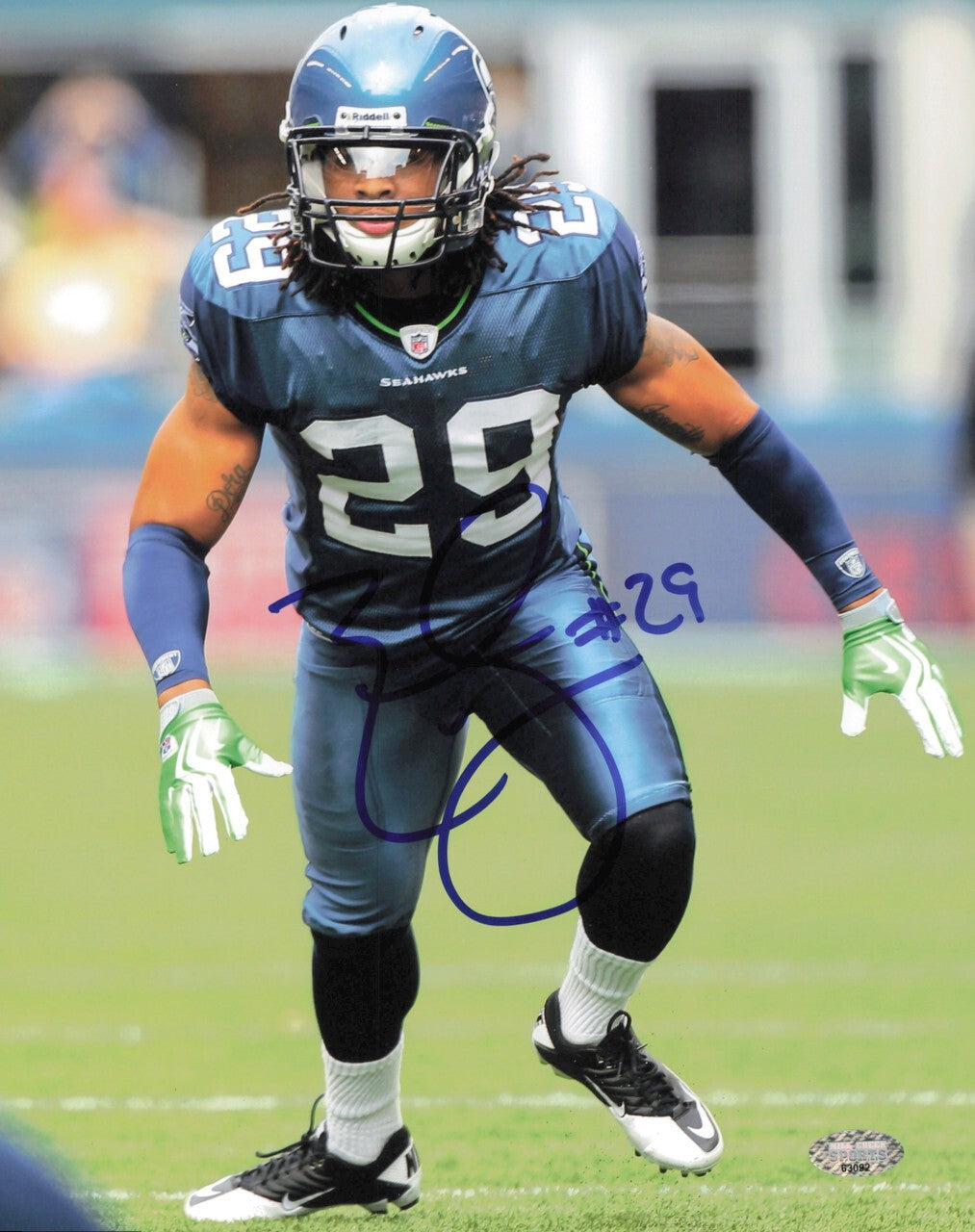 Earl Thomas Autograph Signing-Powers Sports Memorabilia