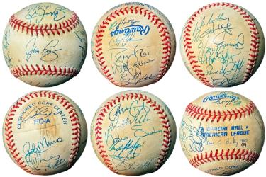 1999 Toronto Blue Jays Team Autographed Official ROAL Baseball 25 sigs - Beckett LOA (Roy Halladay/David Wells/Carlos Delgado)-Powers Sports Memorabilia