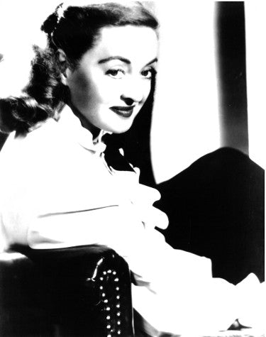 Bette Davis unsigned Vintage B&W 8 x 10 Photograph-Powers Sports Memorabilia