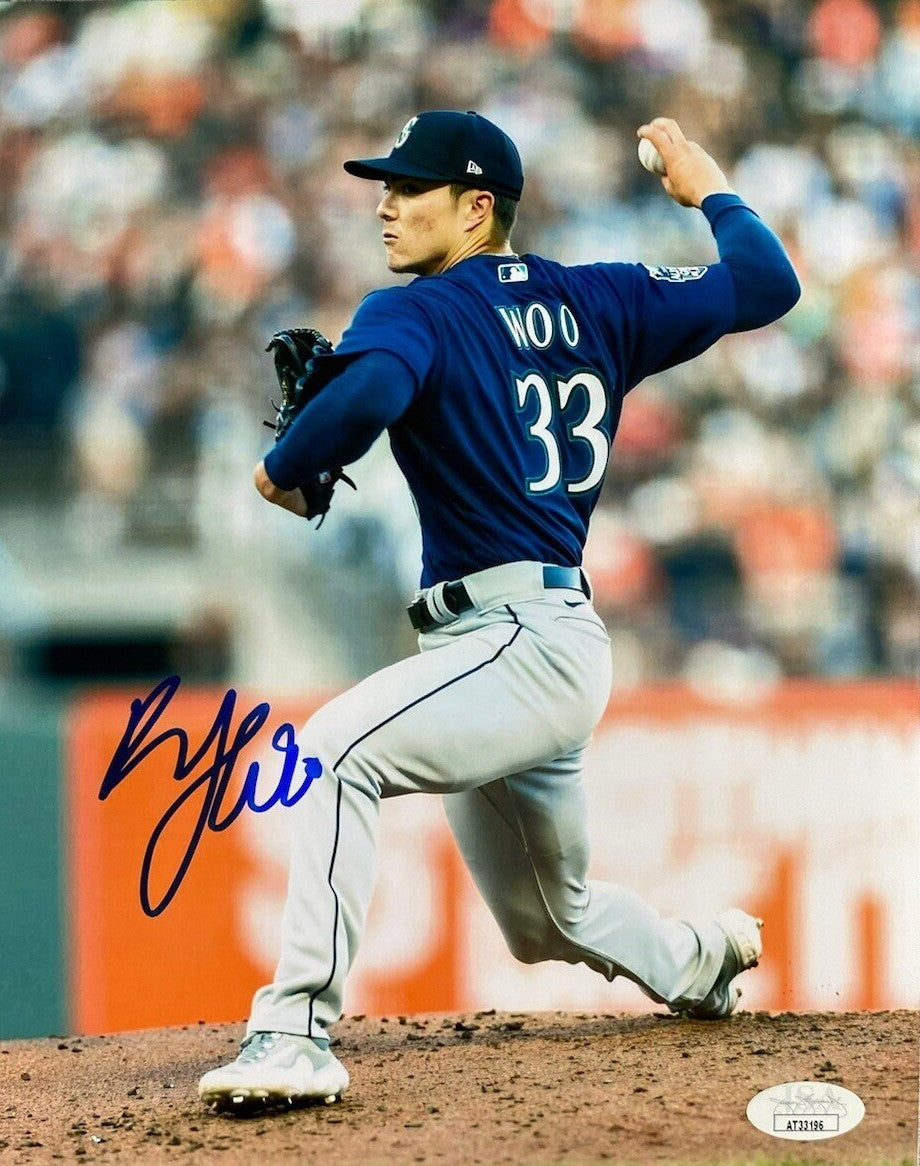 Bryan Woo Autograph Signing-Powers Sports Memorabilia