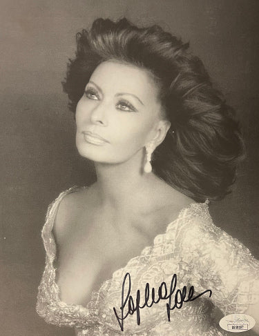 Sophia Loren Autographed 7.5X9.5 Photo- JSA #SS50187 (Hollywood Film Legend)-Powers Sports Memorabilia