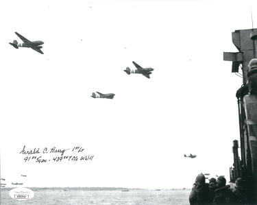 Gerald ?ǣBud?ǥ Berry Autographed WWII Vintage B&W 8x10 Photo- JSA #AC92714- 91st Squadron/439th Troop Carrier Group-Powers Sports Memorabilia