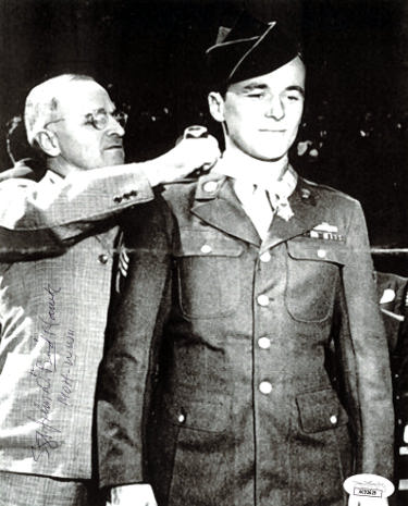 John "Bud" Hawk Autographed WWII Vintage B&W 8x10 Photo- JSA #AC92629 -Medal of Honor/June 20, 1945-Powers Sports Memorabilia