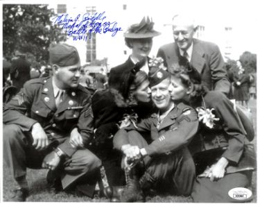 Melvin E. Biddle Autographed WWII Vintage B&W 8.5x11 Photo- JSA #AC92665- Medal of Honor/Battle of the Bulge-Powers Sports Memorabilia