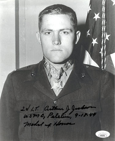 2nd LT. Arthur J. Jackson Autographed WWII Vintage B&W 8x10 Photo- JSA #AC92740- USMC/Peleliu/9-18-44/Medal of Honor-Powers Sports Memorabilia
