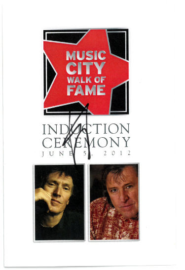 Steve Winwood Autographed 2012 Music City Walk Of Fame Induction Ceremony Program 5.5x8.5/4 page?Çô COA-Powers Sports Memorabilia