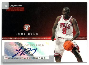Luol Deng Autographed 2005-06 Topps Certified Uncommon Personal Endorsements Auto Card #PEU-LD- 028/125 (Chicago Bulls)-Powers Sports Memorabilia
