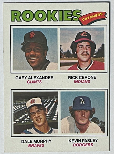 1977 Topps Rookies Catchers Card #476- Dale Murphy Rookie Card (RC)-Powers Sports Memorabilia