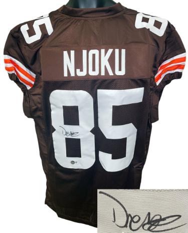 David Njoku Autographed Cleveland Brown Custom Stitched Pro Style Football Jersey XL- Beckett/BAS #1W269438-Powers Sports Memorabilia