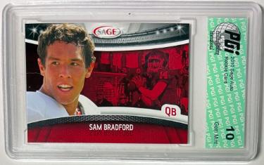 Sam Bradford 2010 Sage Auto Rookie Card #7- PGI Graded 10 Gem Mint (Oklahoma/Heisman/No Auto)-Powers Sports Memorabilia