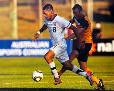 Clint Dempsey Team USA Men's Soccer 11x14 Photo imperfect (Soccer Hall of Fame/World Cup) - CTBL_043128-Powers Sports Memorabilia