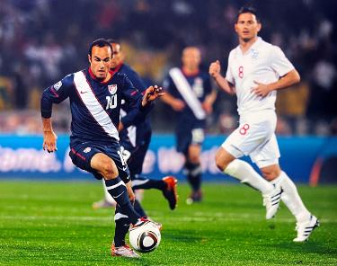 Landon Donovan Team USA Men's Soccer 11x14 Photo imperfect (Soccer Hall of Fame/World Cup)-Powers Sports Memorabilia
