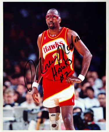 Moses Malone Autographed Atlanta Hawks 8x10 Photo Hawks #2- Tuff Stuff COA (MVP/12X AS)-Powers Sports Memorabilia