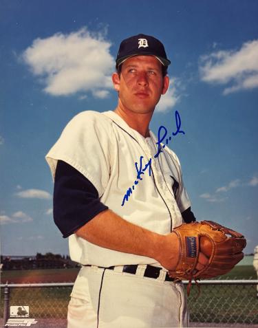 Mickey Lolich Autographed Detroit Tigers MLB Licensed 8x10 Photo minor dings- COA-Powers Sports Memorabilia