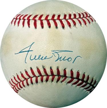 Willie Mays Autographed Official Rawlings National League RONL Baseball minor toning- Beckett Review/Score Board COA (Giants/HOF)-Powers Sports Memorabilia
