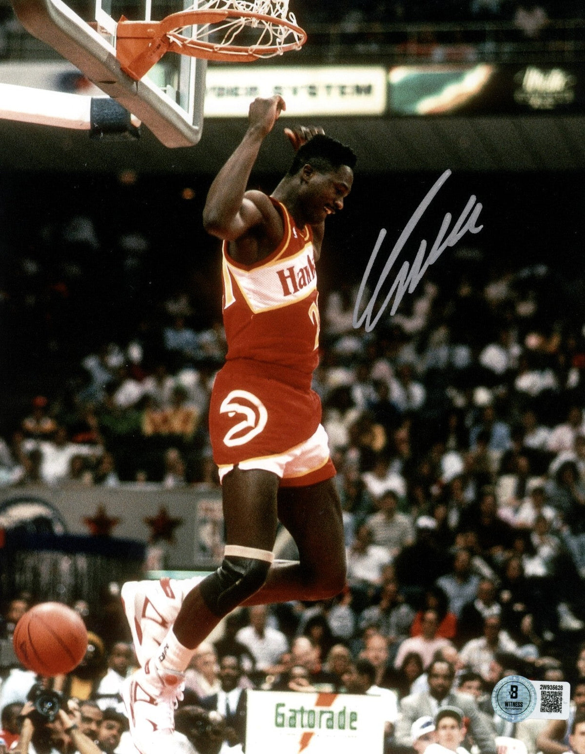 Dominique Wilkins Signed Atlanta Hawks 8x10 Photo Beckett Witness BAS COA #1-Powers Sports Memorabilia