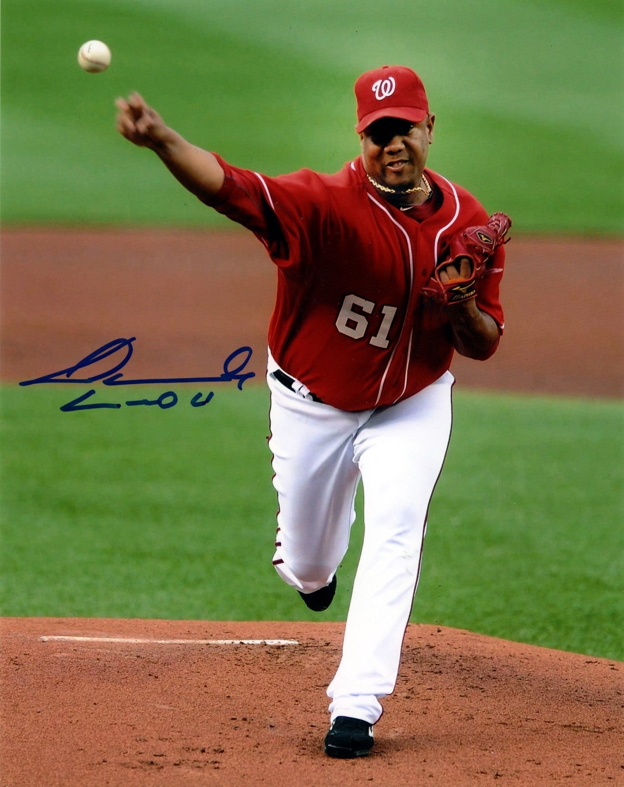 Livan Hernandez Signed Washington Nationals 8x10 Photo LSCM Authenticated #4-Powers Sports Memorabilia