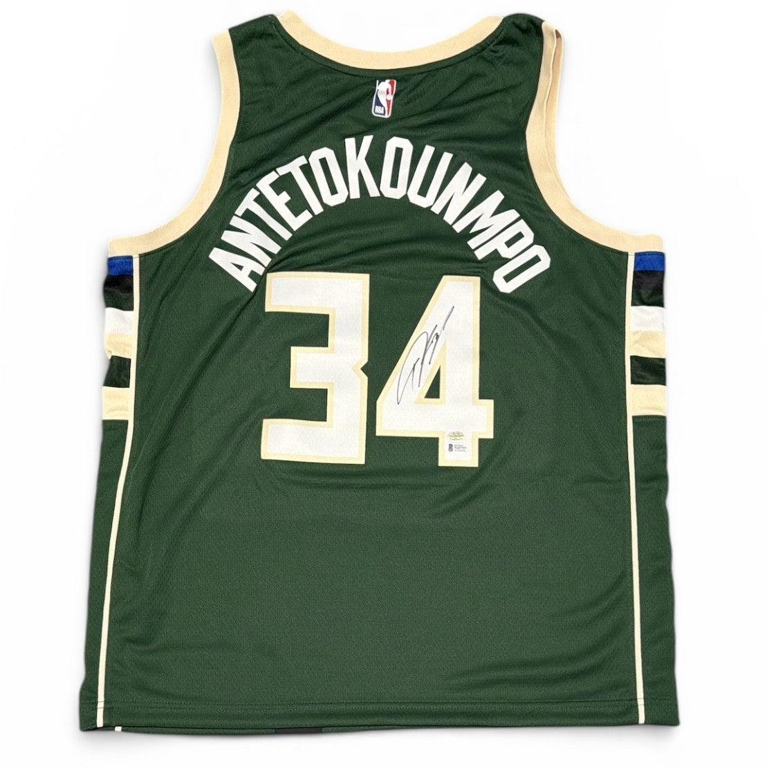 Giannis Antetokounmpo Signed Milwaukee Bucks Nike Jersey Beckett Witness BAS COA-Powers Sports Memorabilia