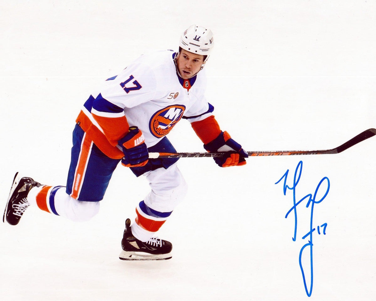 Matt Martin Signed New York Islanders 8x10 Photo LSCM Authenticated #1-Powers Sports Memorabilia