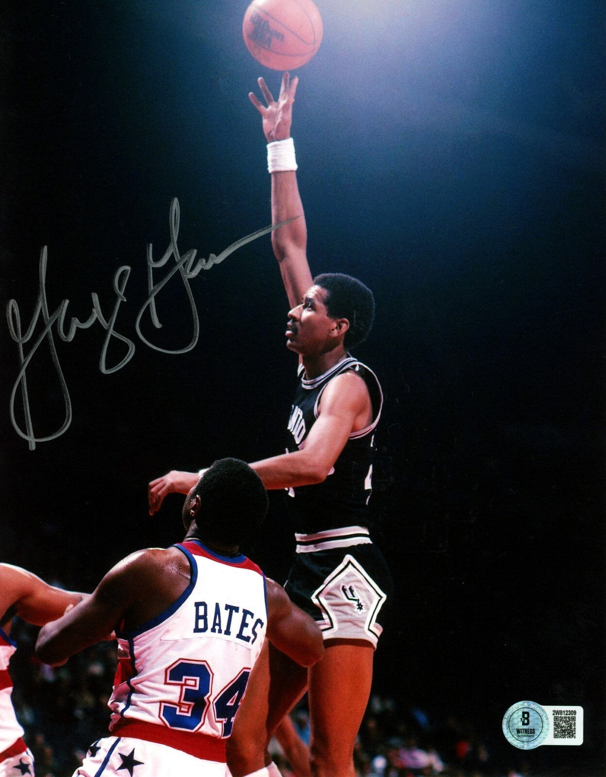 George Gervin Signed San Antonio Spurs 8x10 Photo Beckett Witness BAS COA #1-Powers Sports Memorabilia