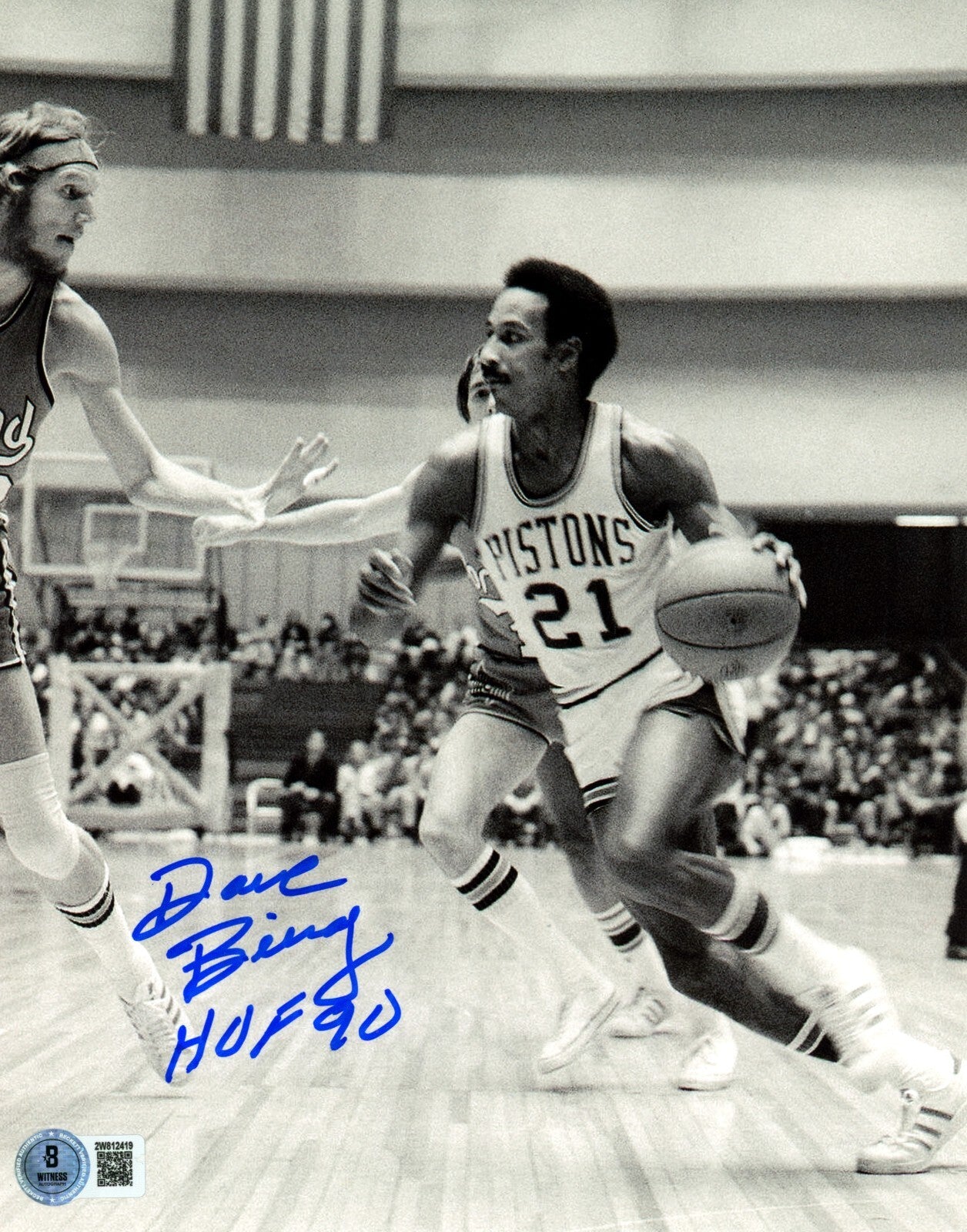 Dave Bing Signed Detroit Pistons 8x10 Photo w/ HOF 90 Beckett Witness Authenticated-Powers Sports Memorabilia