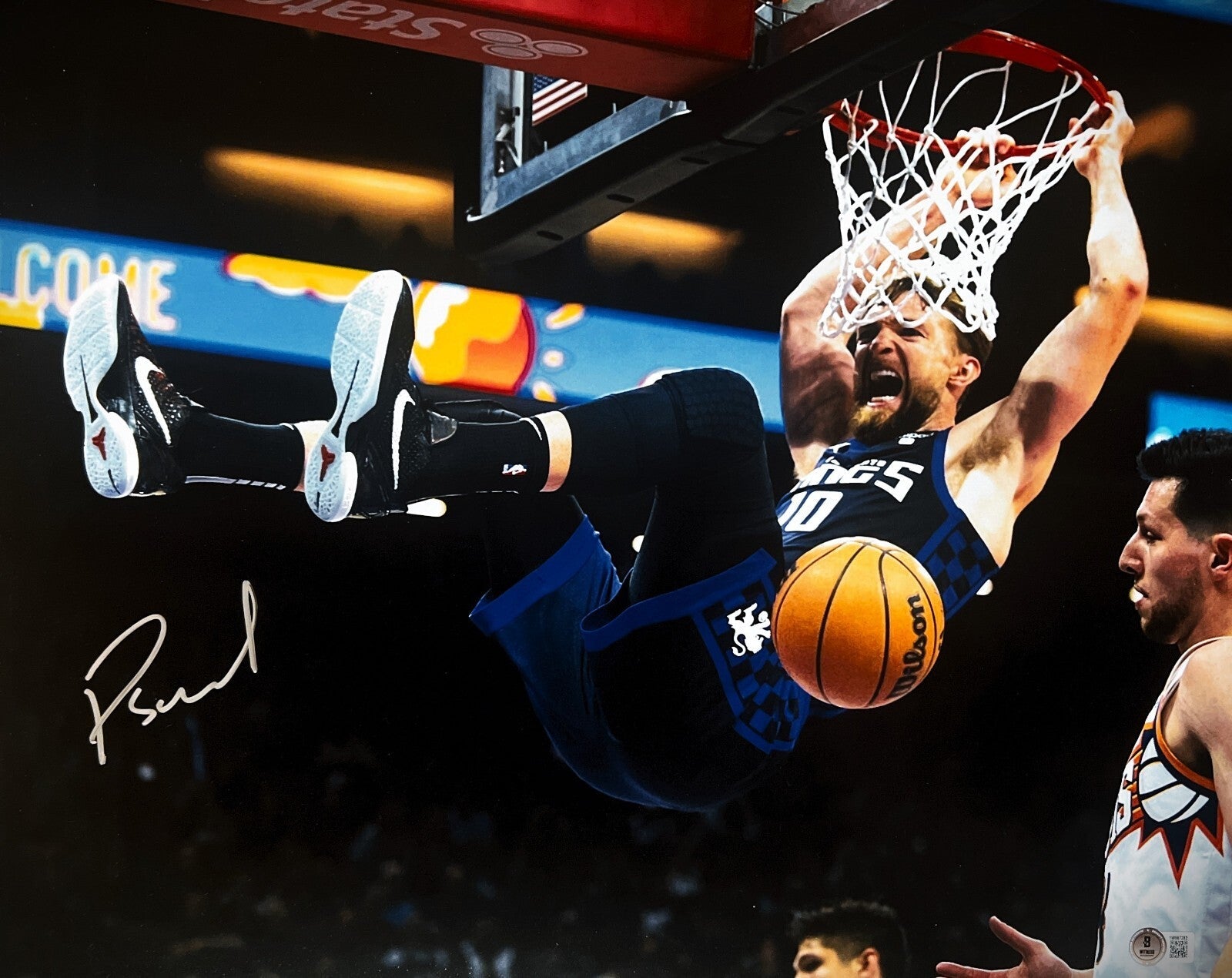 Domantas Sabonis Signed Kings Dunk 16x20 Photo Beckett Witness Authenticated-Powers Sports Memorabilia