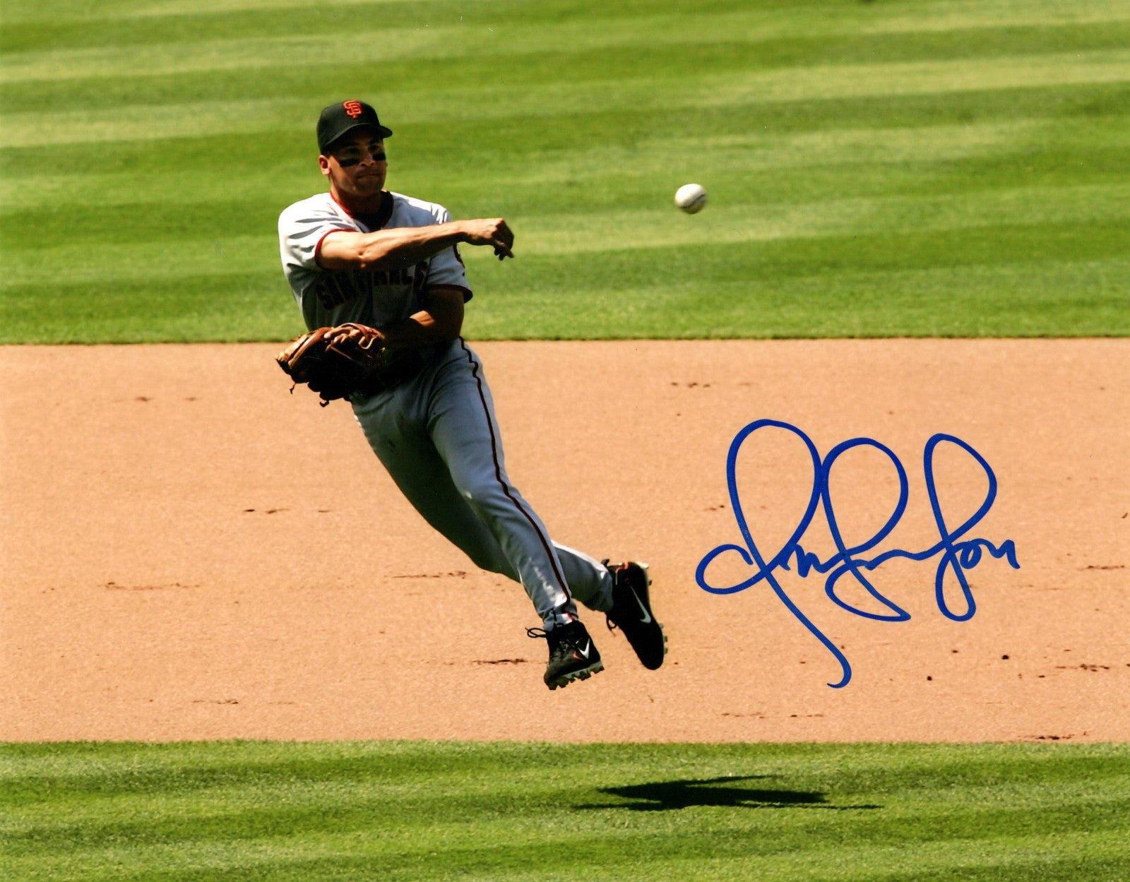 Omar Vizquel Signed San Francisco Giants 8x10 Photo LSCM Authenticated #2-Powers Sports Memorabilia