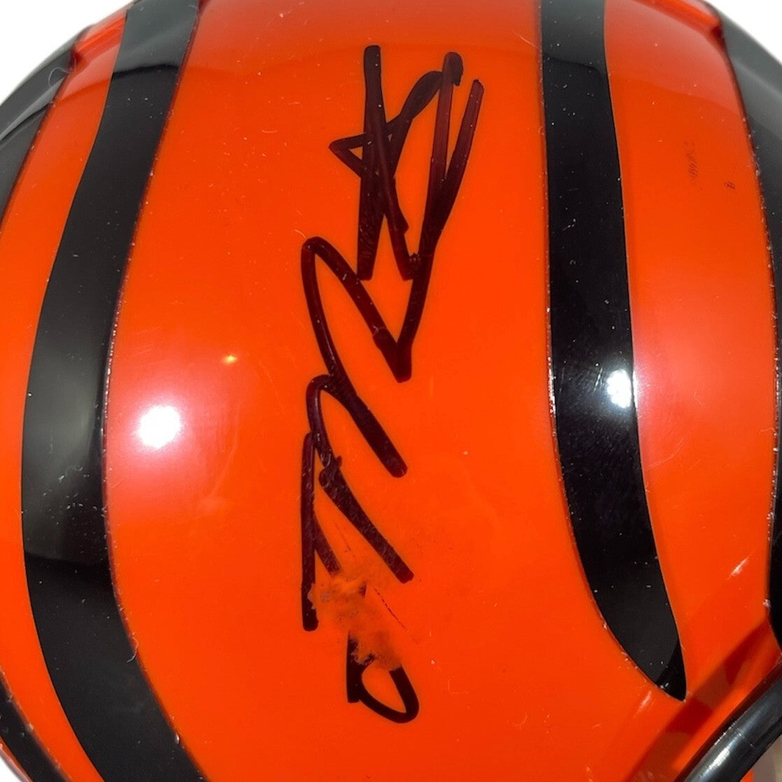 Joe Mixon Signed Cincinnati Bengals VSR4 Mini Helmet JSA Authenticated-Powers Sports Memorabilia