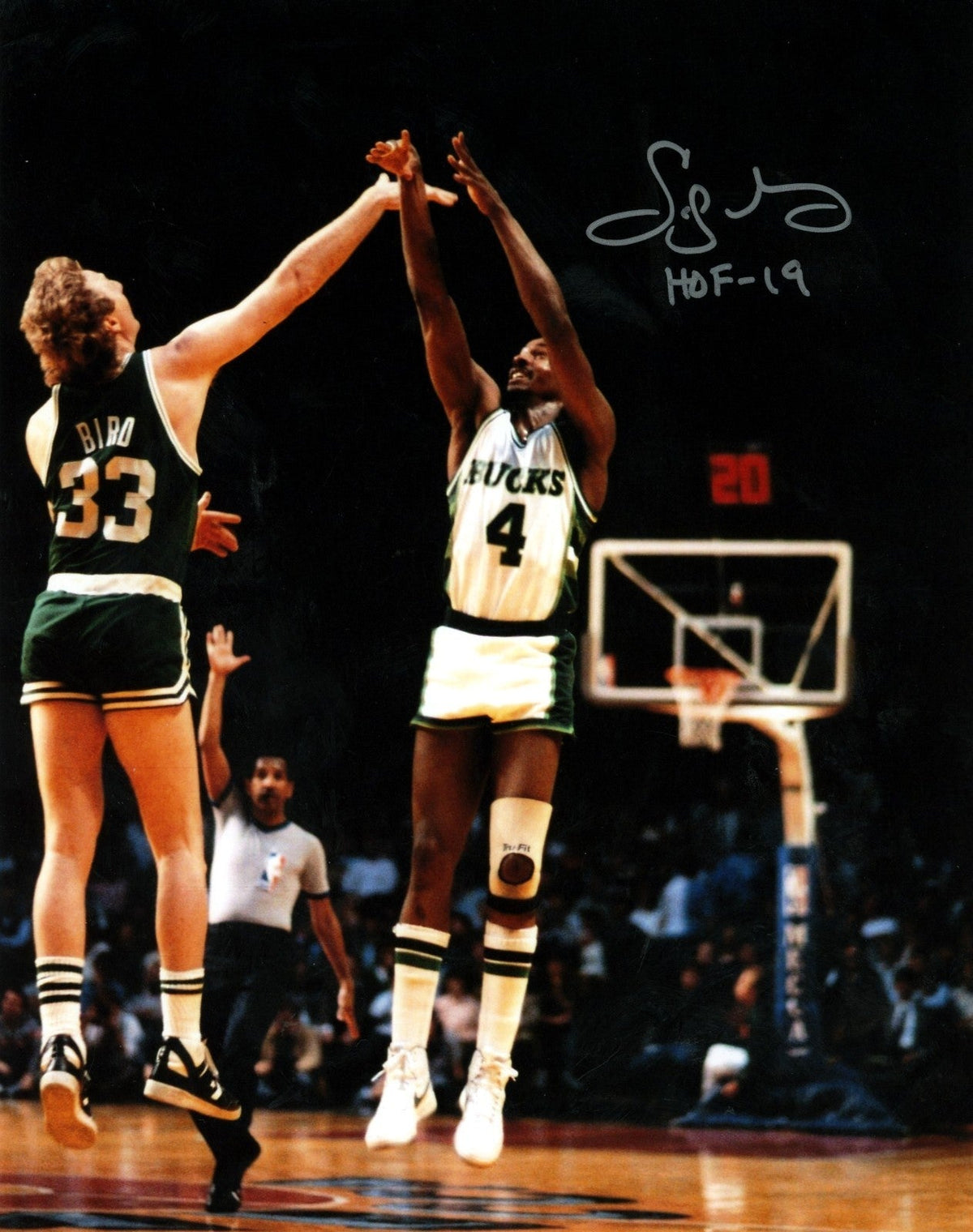 Sidney Moncrief Signed Autographed Milwaukee Bucks 8x10 w/ HOF 19 LSCM COA-Powers Sports Memorabilia