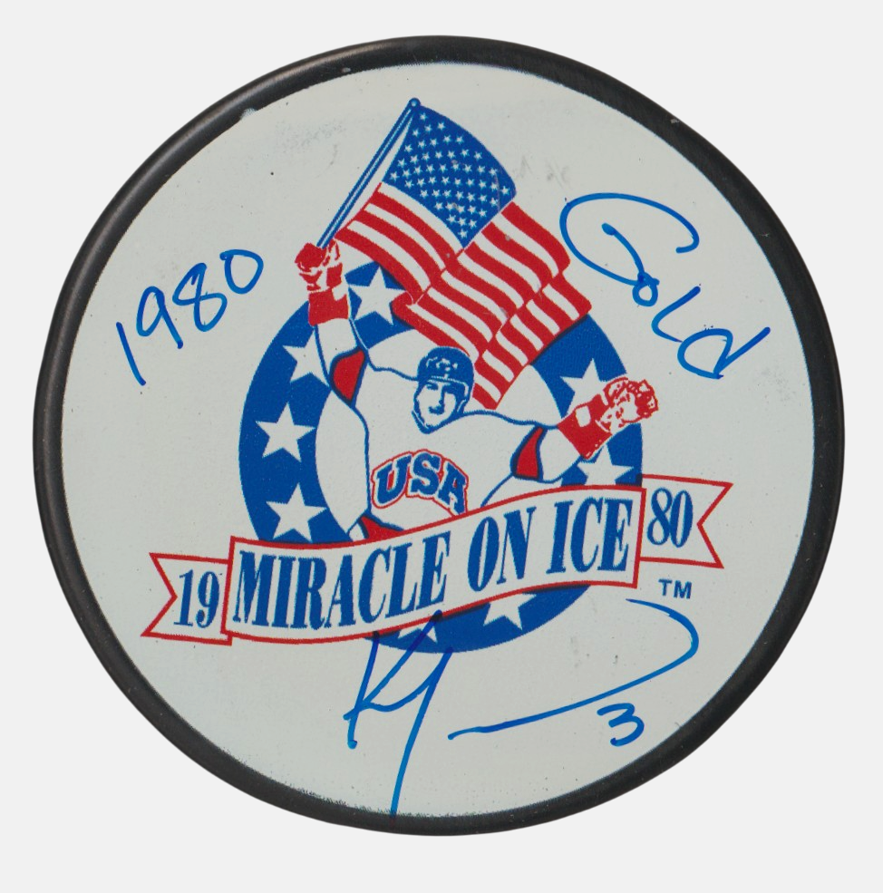 Ken Morrow Signed 1980 Miracle on Ice Puck w/ 1980 Gold Beckett Witness BAS COA-Powers Sports Memorabilia