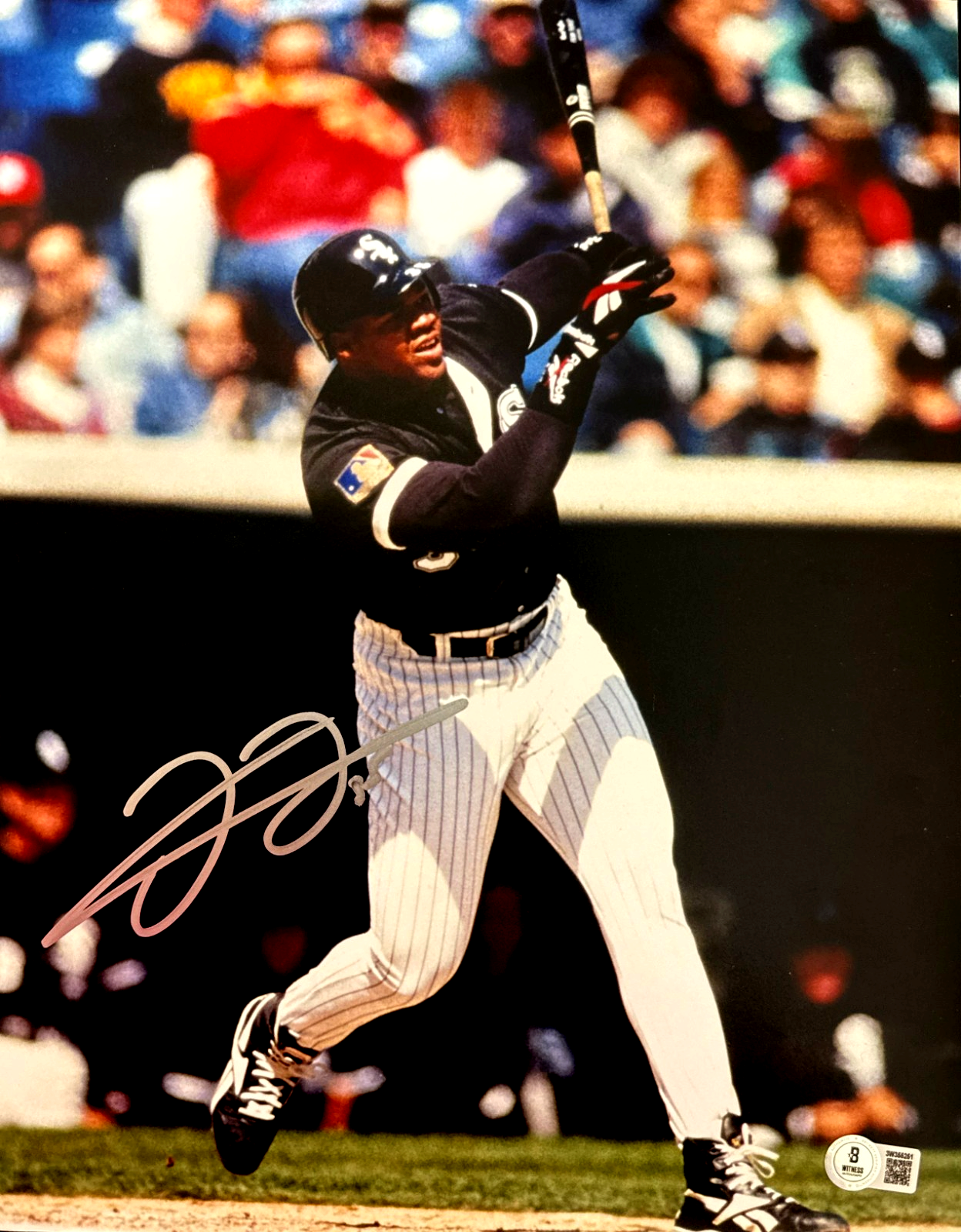 Frank Thomas Signed Chicago White Sox 11x14 Photo Beckett Witness Authenticated-Powers Sports Memorabilia