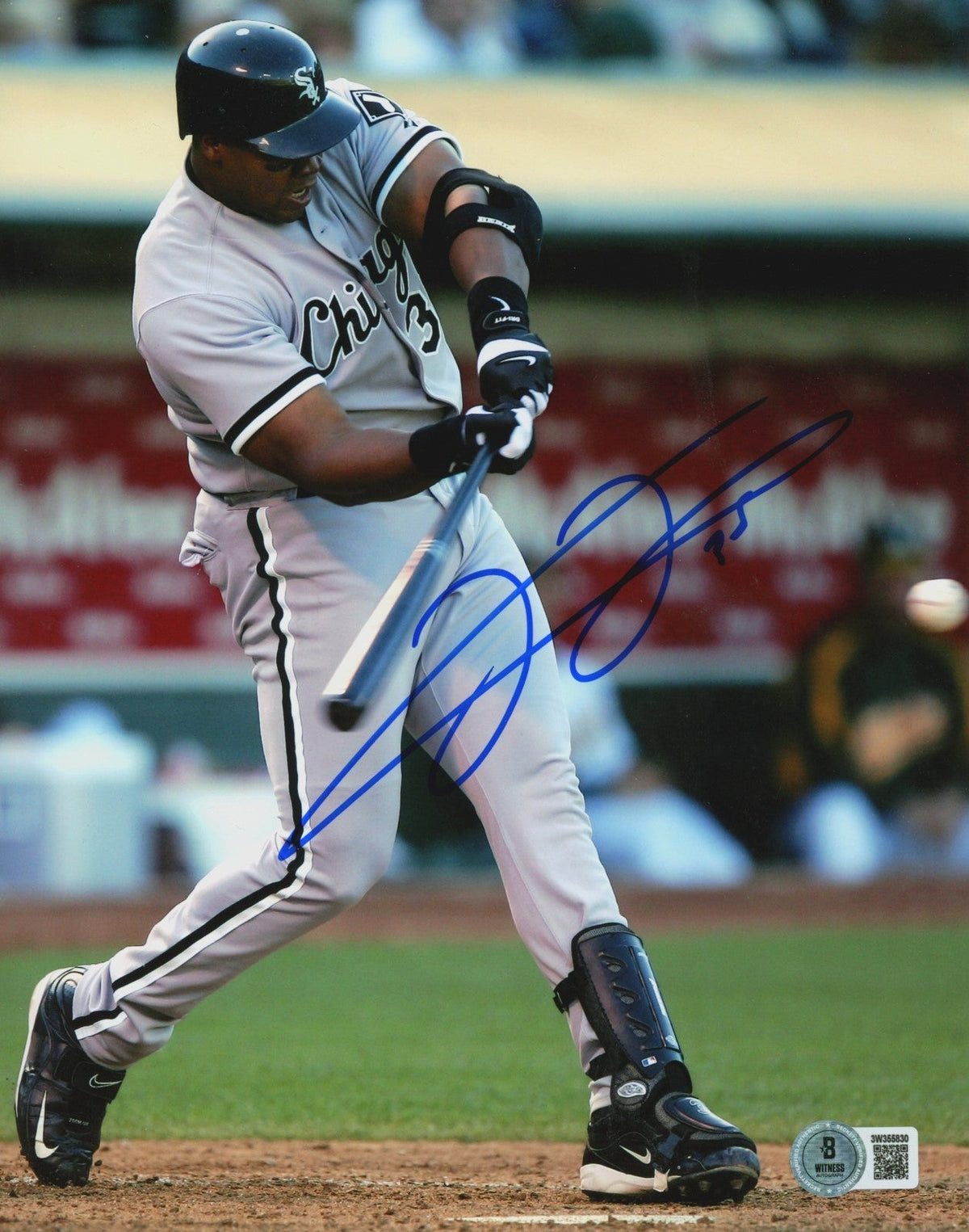 Frank Thomas Signed Chicago White Sox 8x10 Photo Beckett Witness BAS COA-Powers Sports Memorabilia
