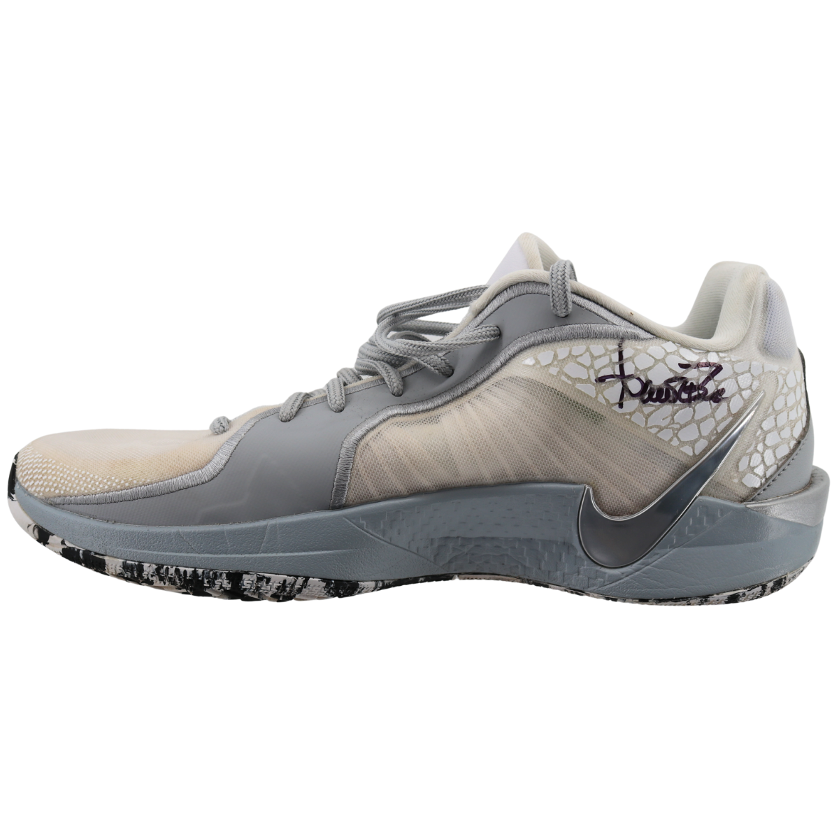 Aaron Boone Yankees Signed 2025 Game Used White Nike Sabrina Shoes-Powers Sports Memorabilia